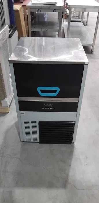 Máquina de Gelo de 40KG - NOVA