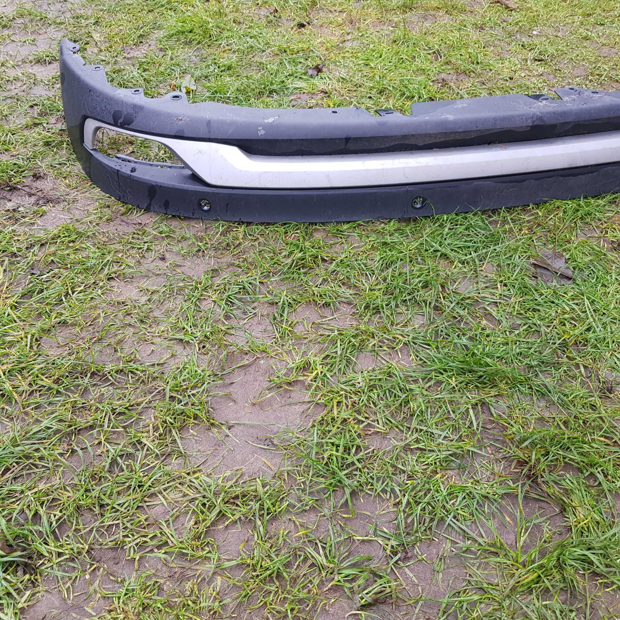 spojler dół zderzaka tył Renault Scenic IV