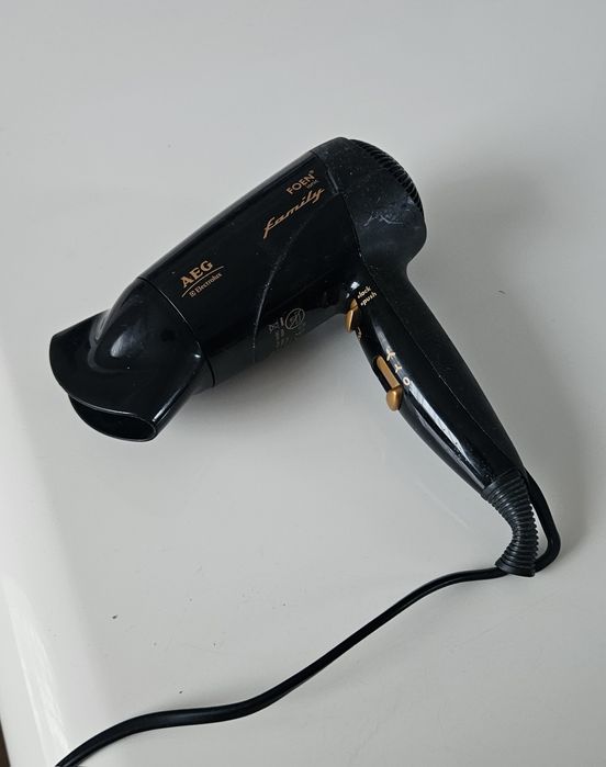 Suszarka do włosów AEG