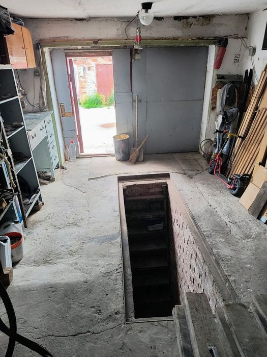 Продам гараж район ПМК-100