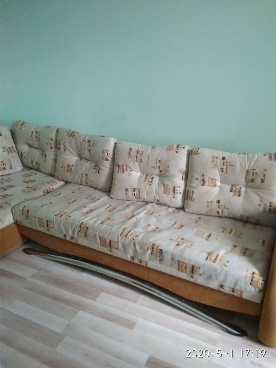 Кутовий  розкладний диван