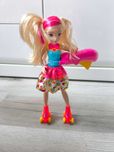 Lalka Barbie w świecie gier wrotki