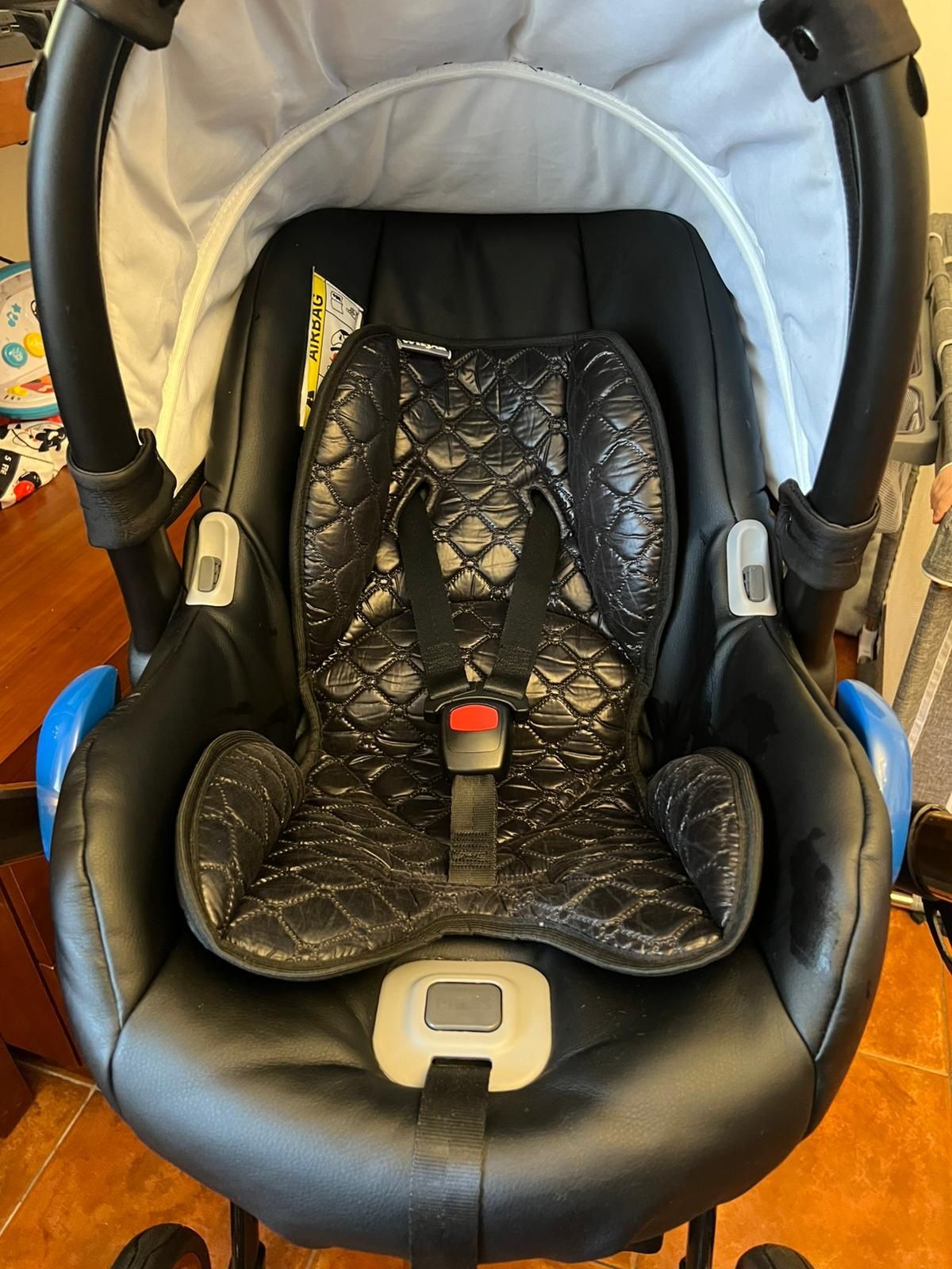 Carrinho de bebé  3 em 1 + base de isofix
