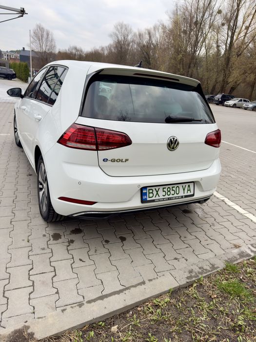 Продам своє авто e-golf 2018