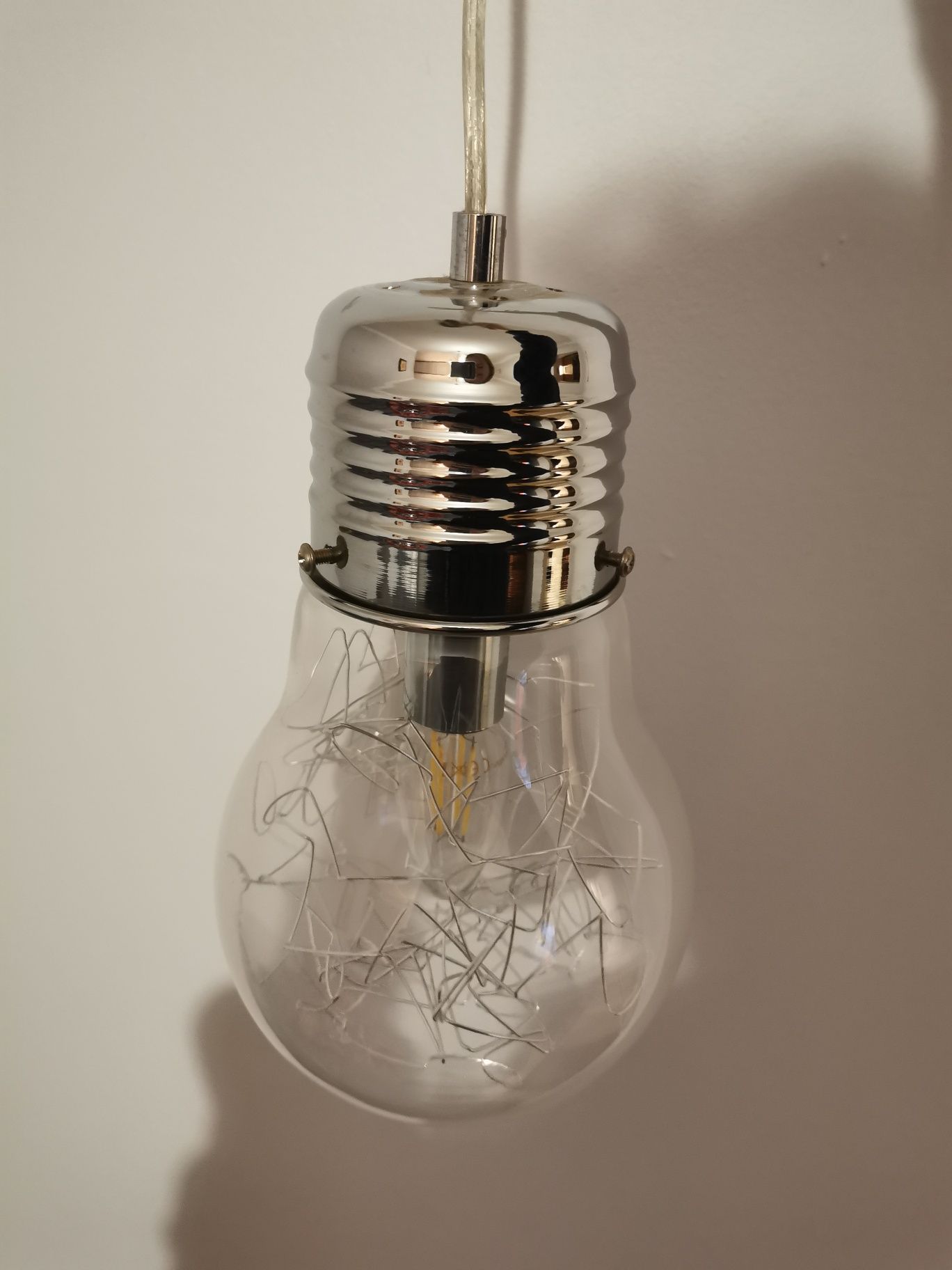 Żyrandol lampa sufitowa w kształcie żarówki