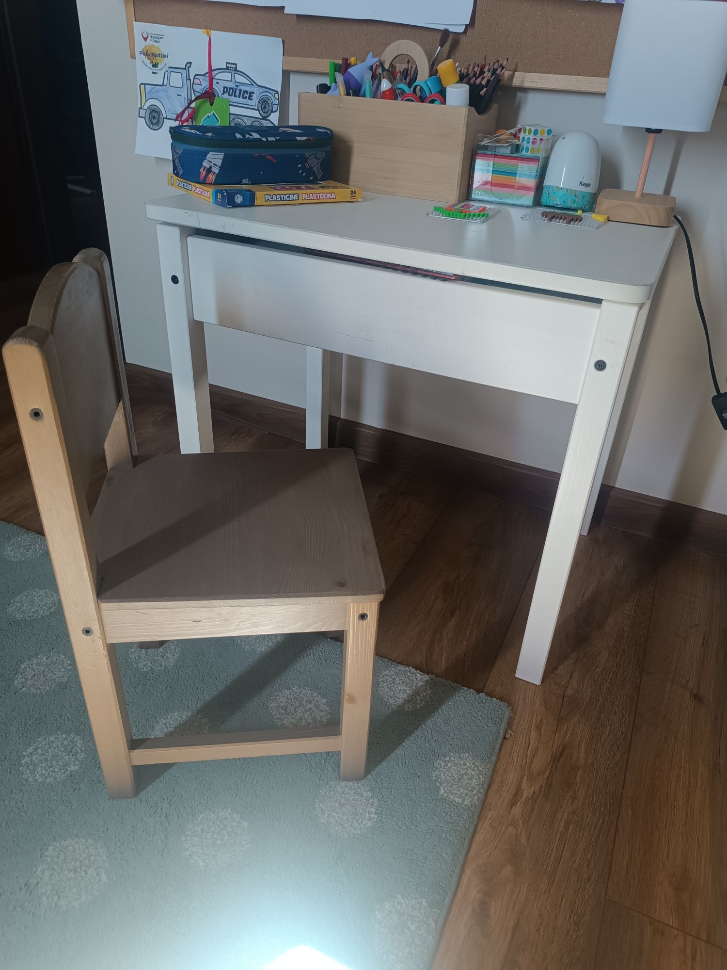 Stolik z krzesełkiem Ikea
