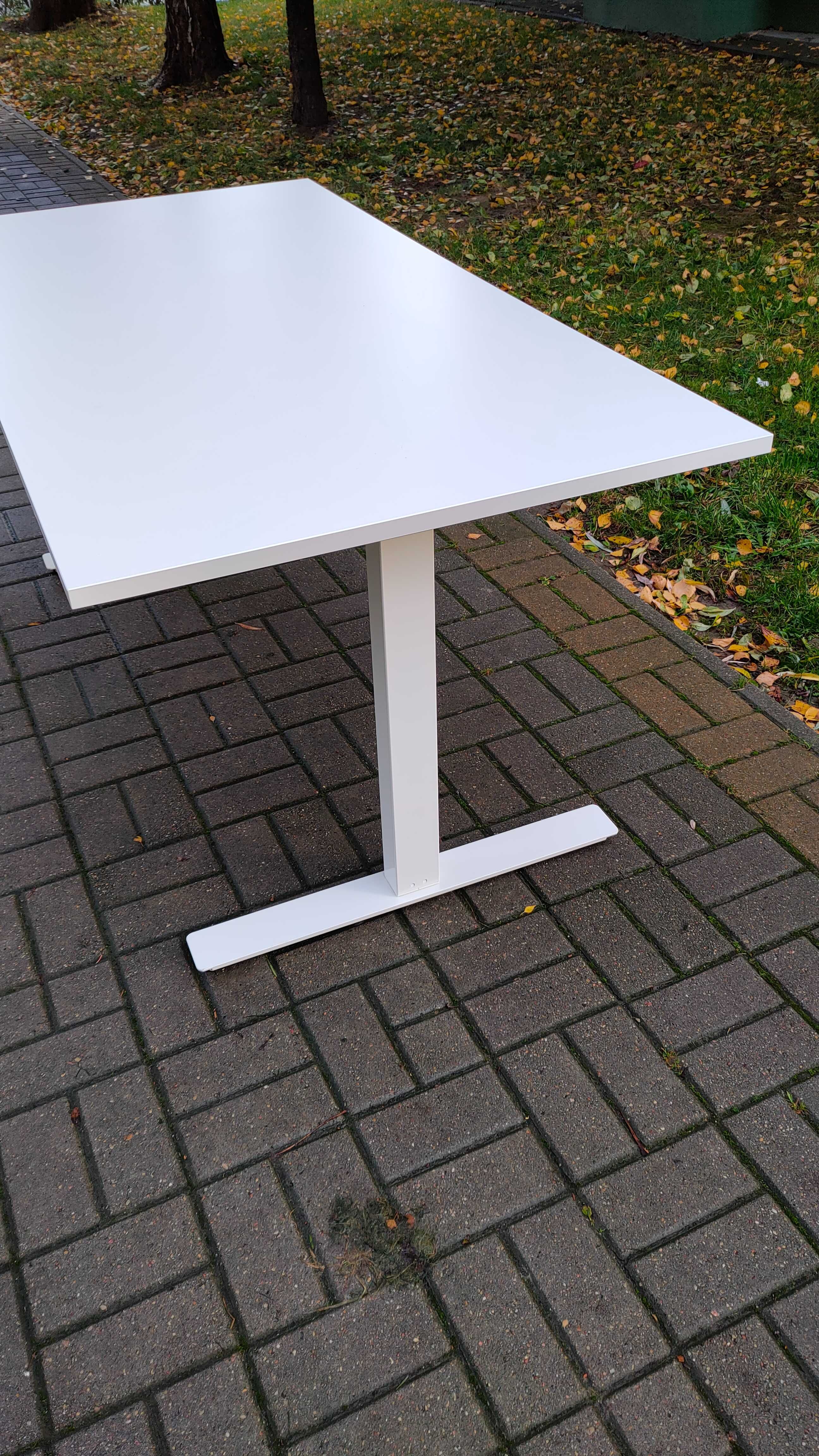 IKEA skarsta biurko z regulacją 120x70 jak trotten