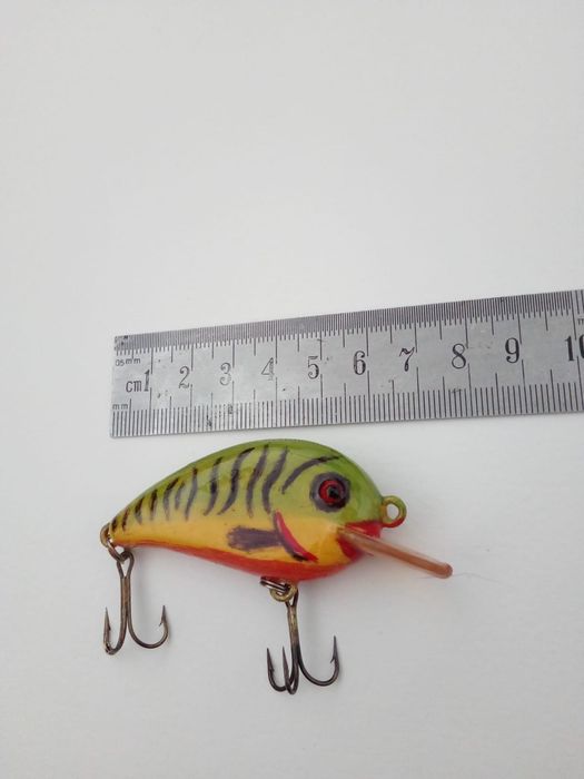 Vendo amostras de pesca raras com 30 anos em madeira (de coleção)