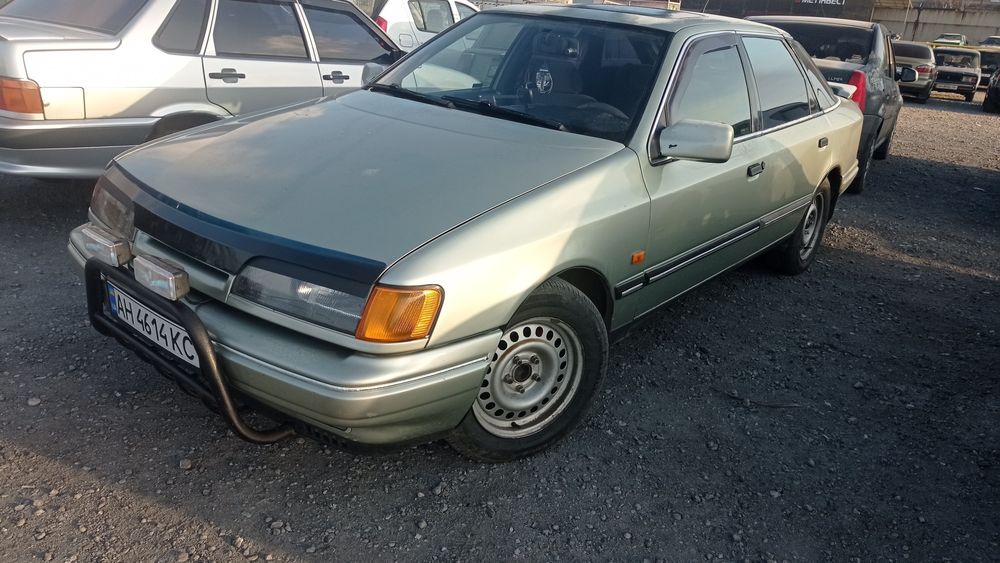 Автомобиль Ford Scorpio