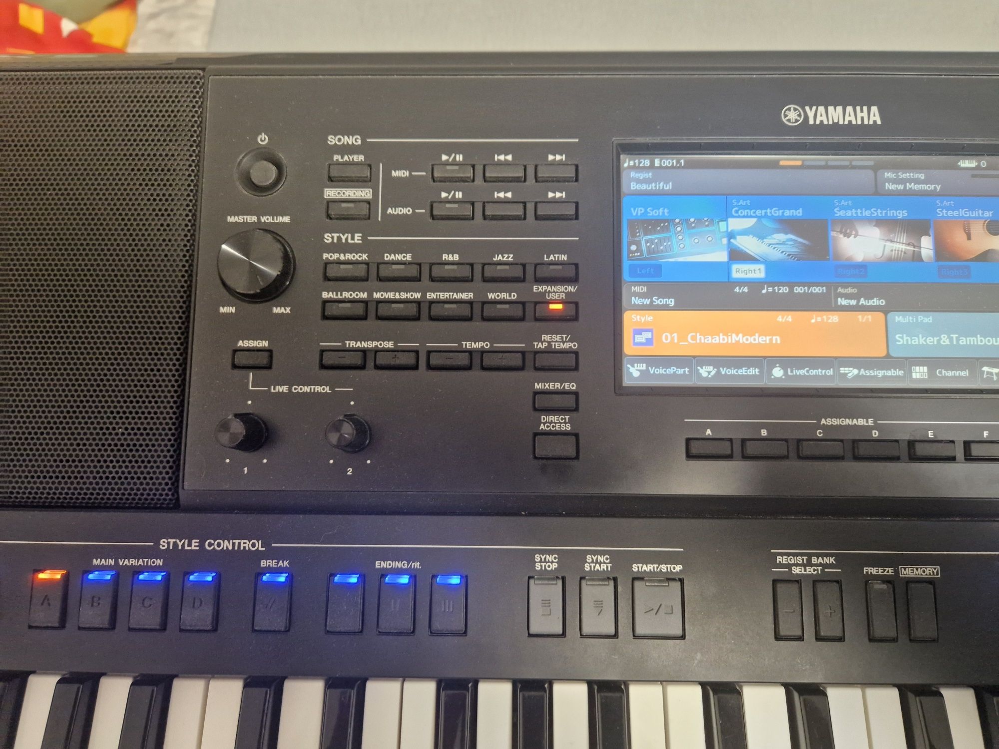 Yamaha psr sx700