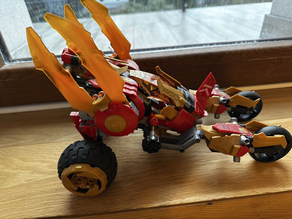LEGO Ninjago 71773 Złoty smoczy ścigacz Kaia