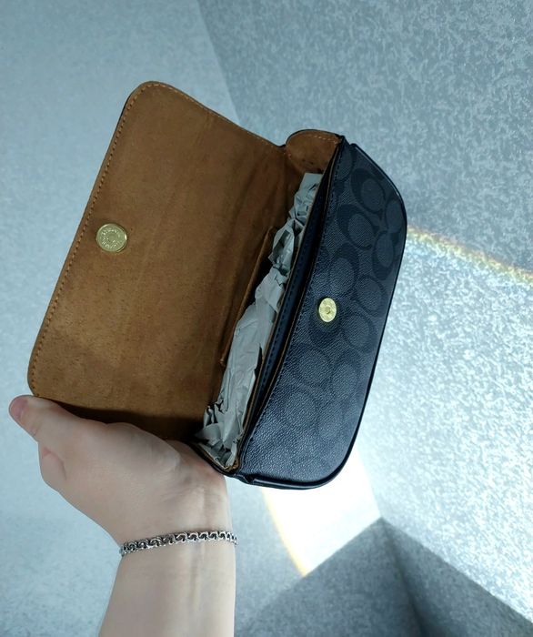 ОСТАННЯ ГРАФІТОВА! .Сумочки кросс боді Coach в 2 кольорах