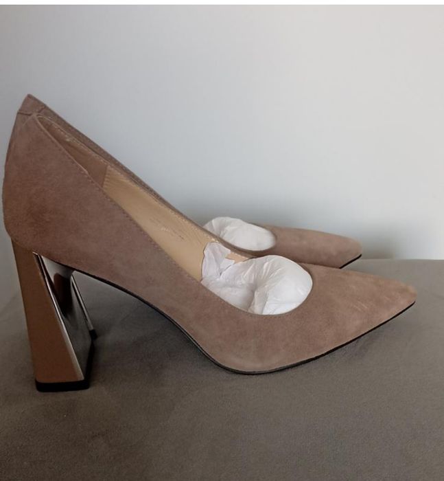 Замшеві туфлі жіночі