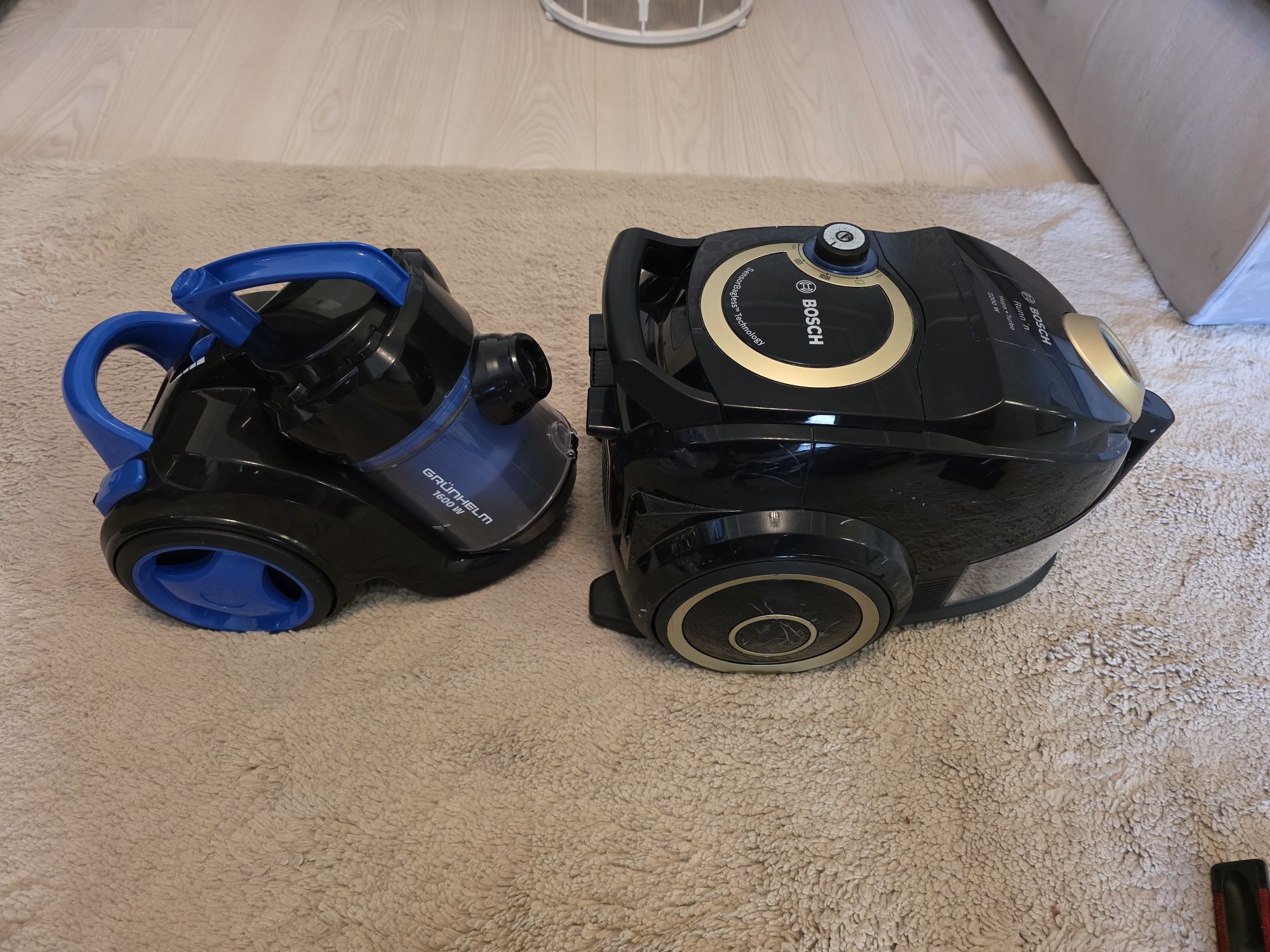 Пылесос GRUNHELT 1600w + 1