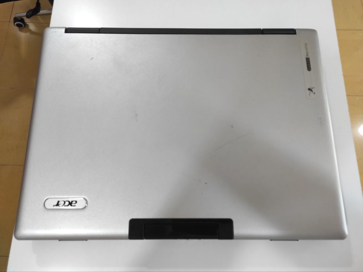 Portátil avariado Acer Aspire 5050