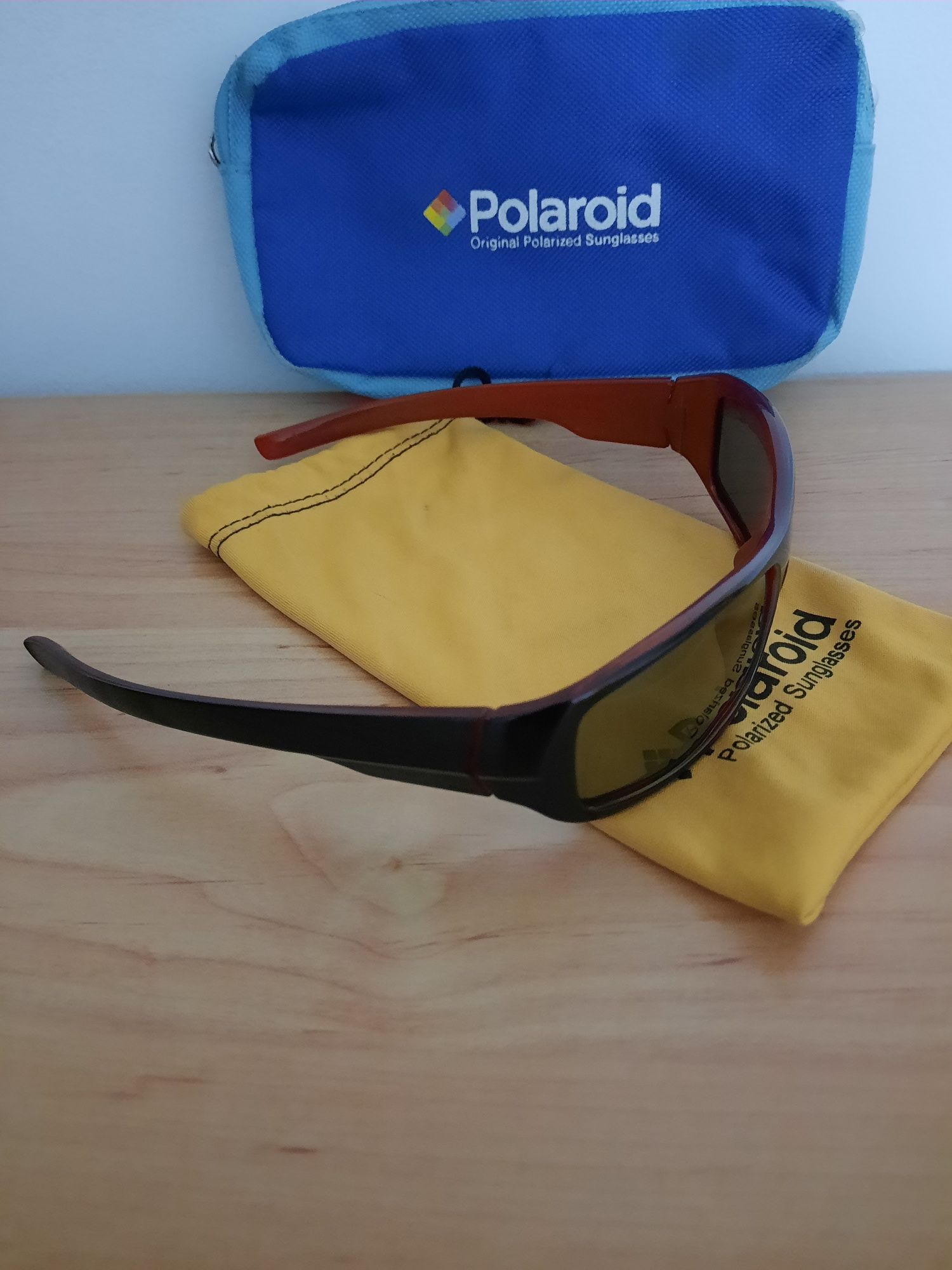 Óculos Polaroid de sol de menino