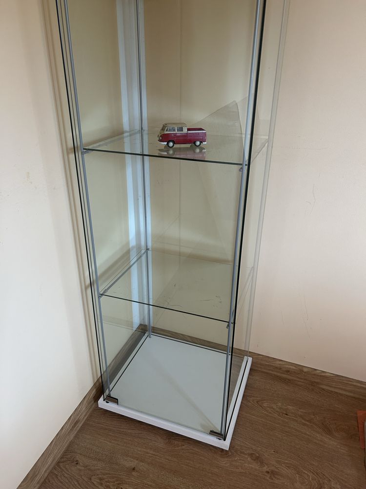 Witryna szklana biała Ikea