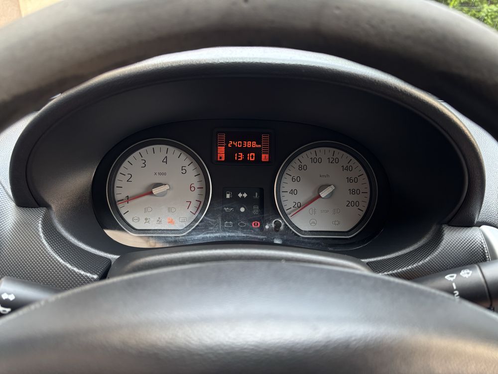 Dacia Sandero 1.4 2009 кондиціонер