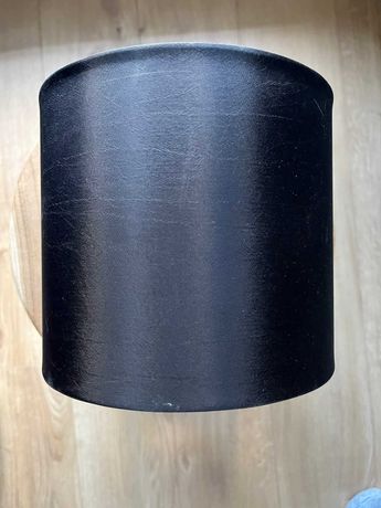 Czarny satynowy abażur do lampi stołowej 8cm