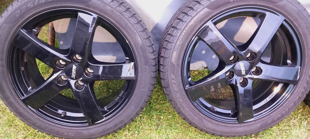 Felgi ALUTEC-VW/Skoda/Seat/Audi 5x112, 7x17, ET49, 57.1 2022r Bez opon