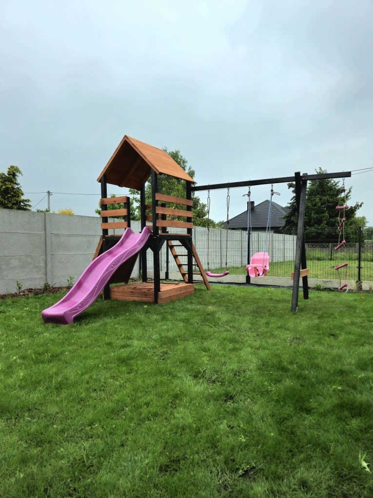 Plac zabaw model "A" - Domek - Zjeżdżalnia - Huśtawka