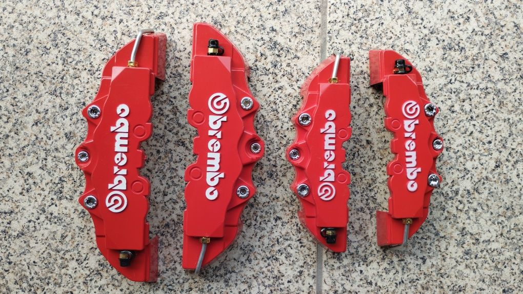 Capas travão Brembo vemelhas desportivas