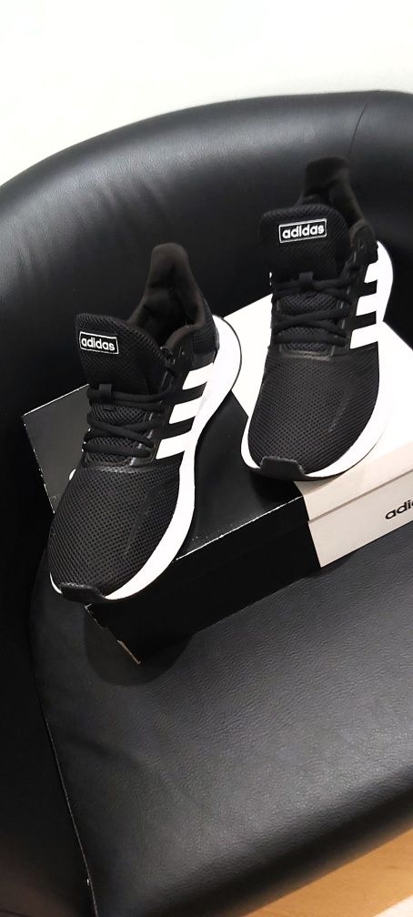 Tenis "Adidas Runfalcon"