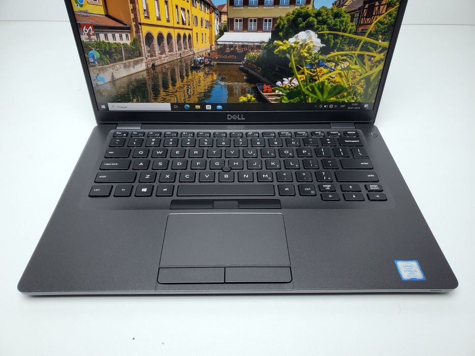 Ноутбук Dell Latitude 5400;  аккумулятор 4-5 годин, 14.1 IPS FHD Core