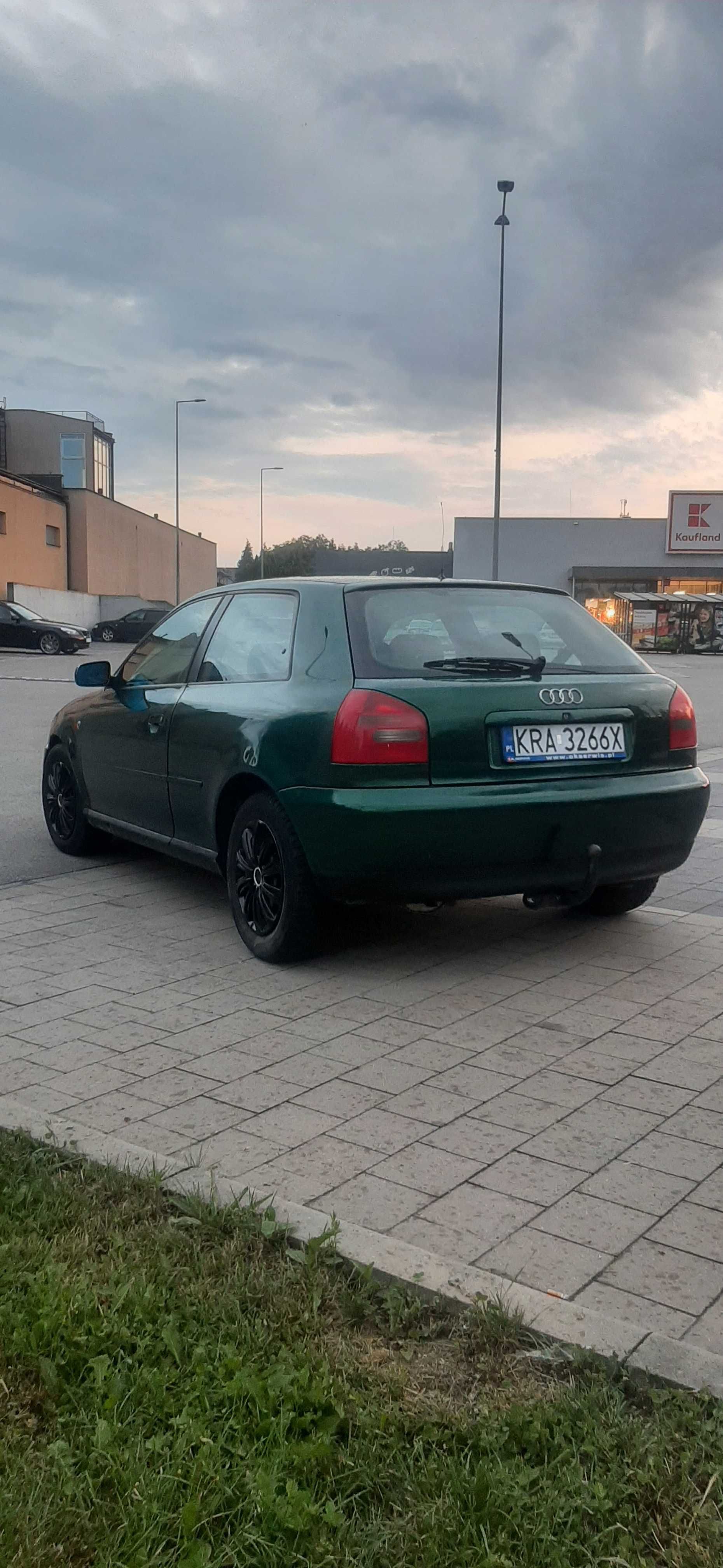 Audi A3, 226.000 przebieg, skórzane fotele