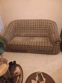 Vendo sofas e mesa de centro