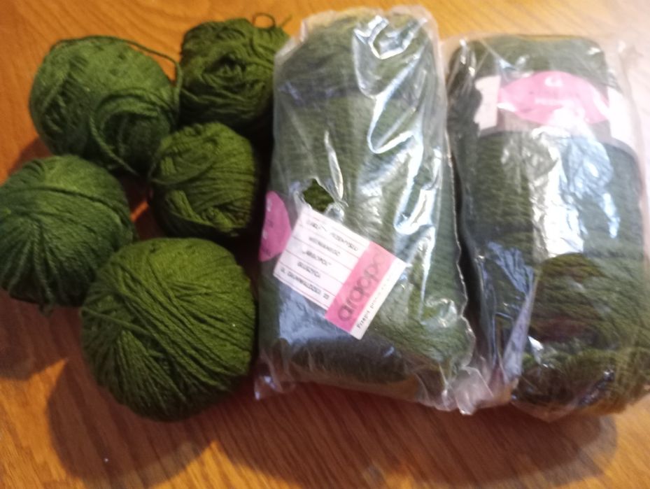 Oddam za 7 zł ciemnozieloną włóczkę - anilana.