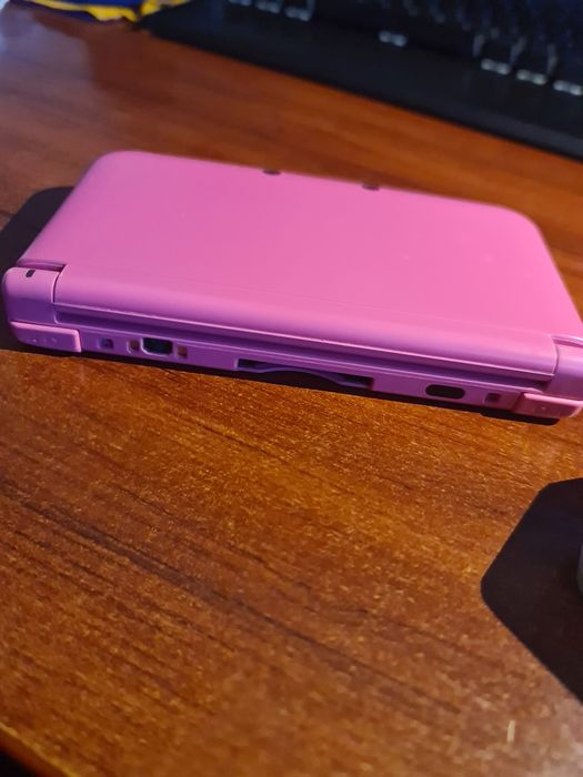3ds Xl com carregador e cartão 4gb