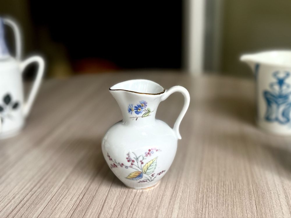 Porcelanowe mleczniki
