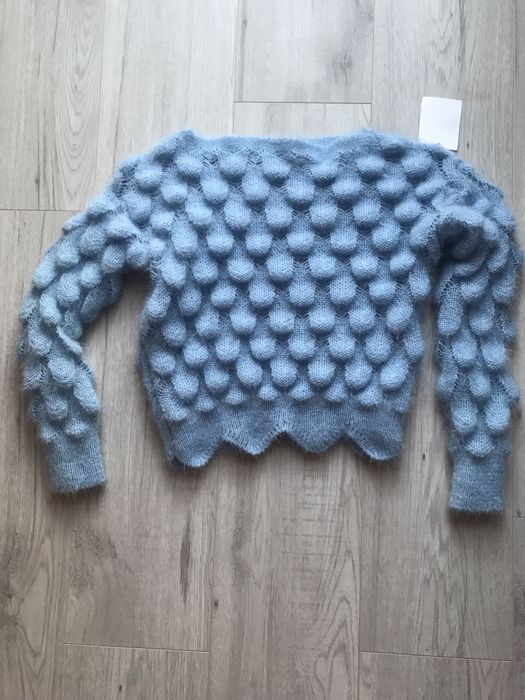 Sweterek niebieski łuski cieplutki