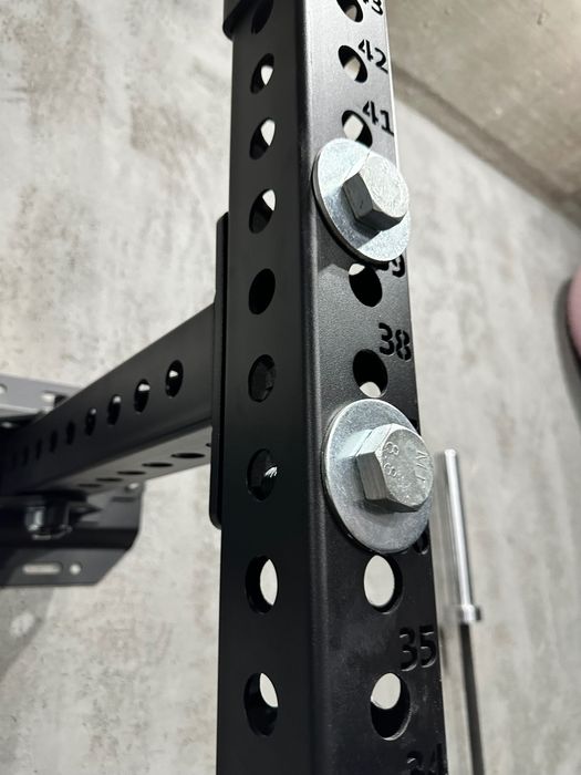 Profesjonalny Rack Treningowy CYSA –  idealny do domowej siłowni!