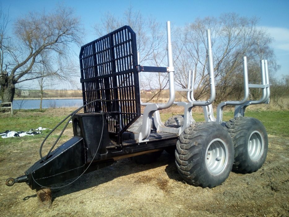 przyczepa leśna zrywkowa forwarder skidder 4WD.