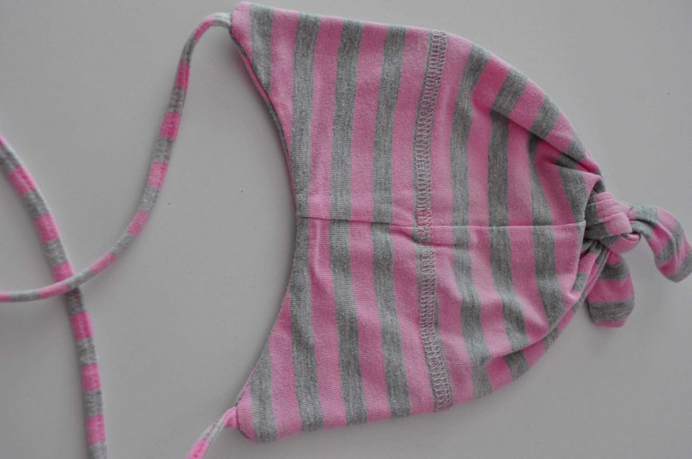 Czapka niemowlęca  przejściowa 5 10 15 roz 42 3-6m