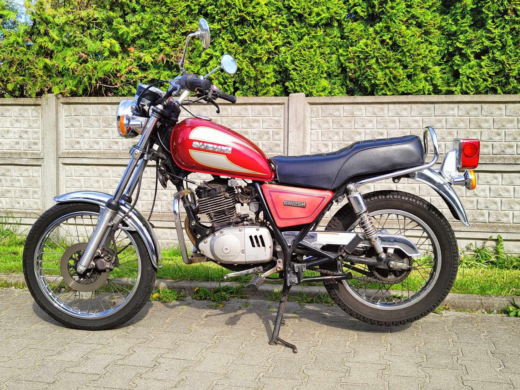 Motor Suzuki GN 125