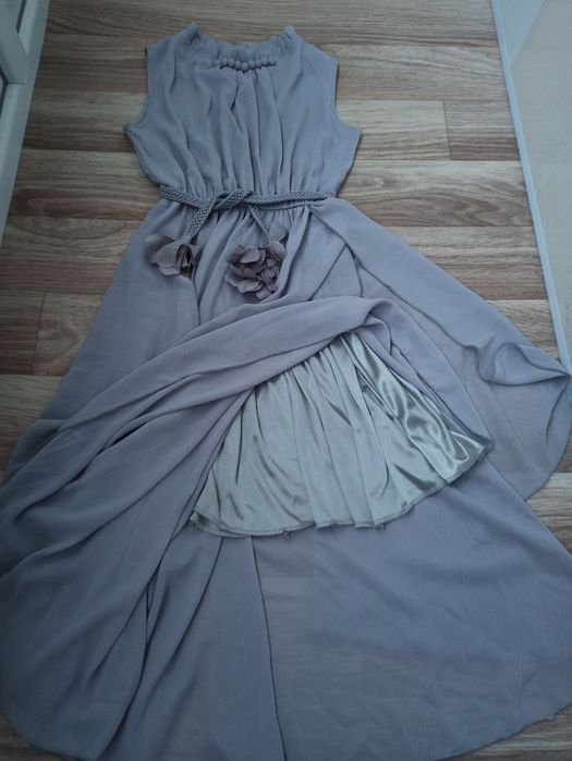 Сукні жіночі, розміри 46, 54