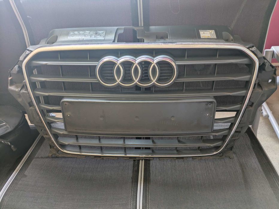 Grelha frente Audi A3 sport 2013
