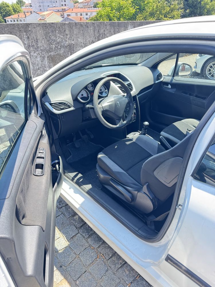 Peugeot 207 1.4 HDI