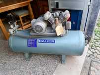 Compressor de Ar Trifásico 150l, seminovo da Bauer/ 2cv