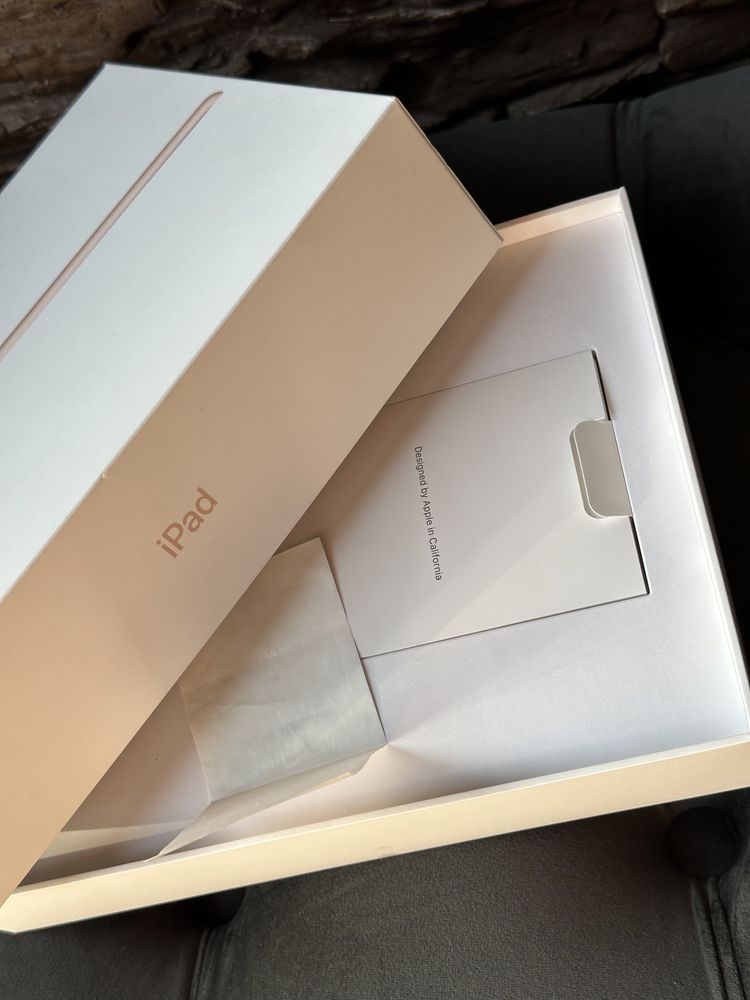 Apple iPad 10.2 32Gb Wi-Fi Gold (2019)