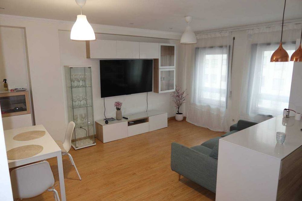 T2 para arrendar – Rua Damião de Góis