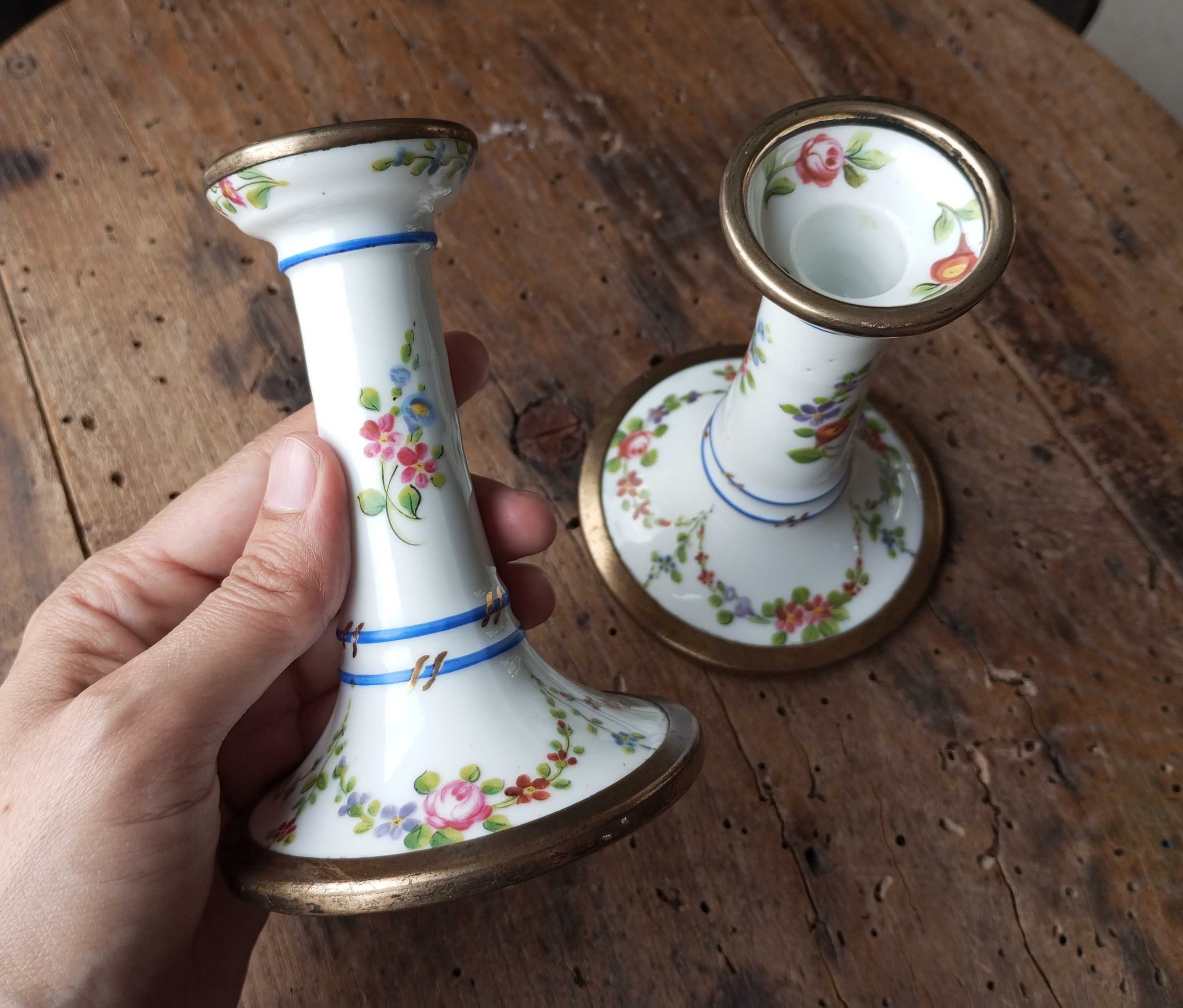Antigo par de castiçais em porcelana e prata da Fábrica Vista Alegre