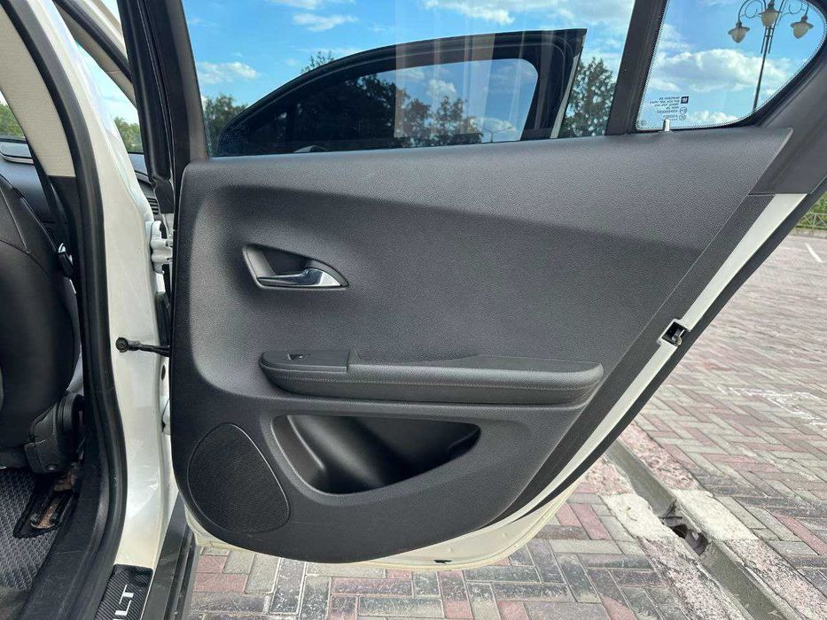 Chevrolet Volt 1. Шевроле вольт.