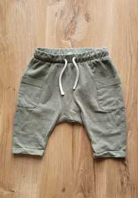 Spodnie joggery 68 3-6 H&M bawełna zielone khaki długie