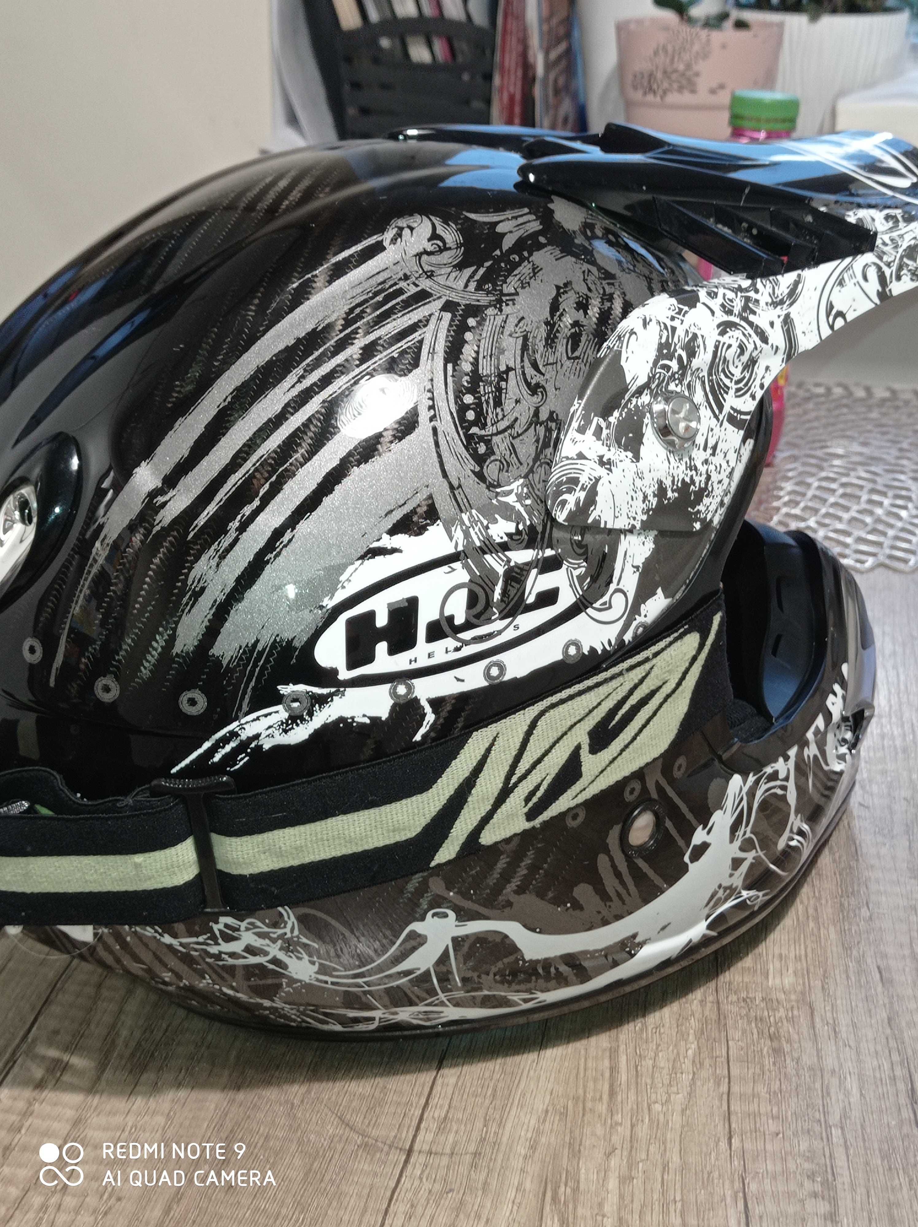 Kask motocyklowy marki HJC