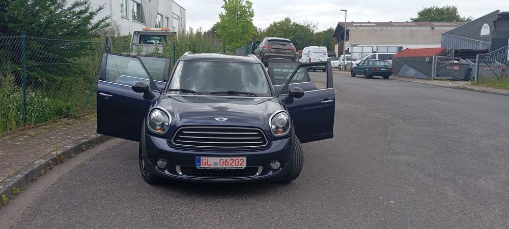 Mini Countryman 2012.