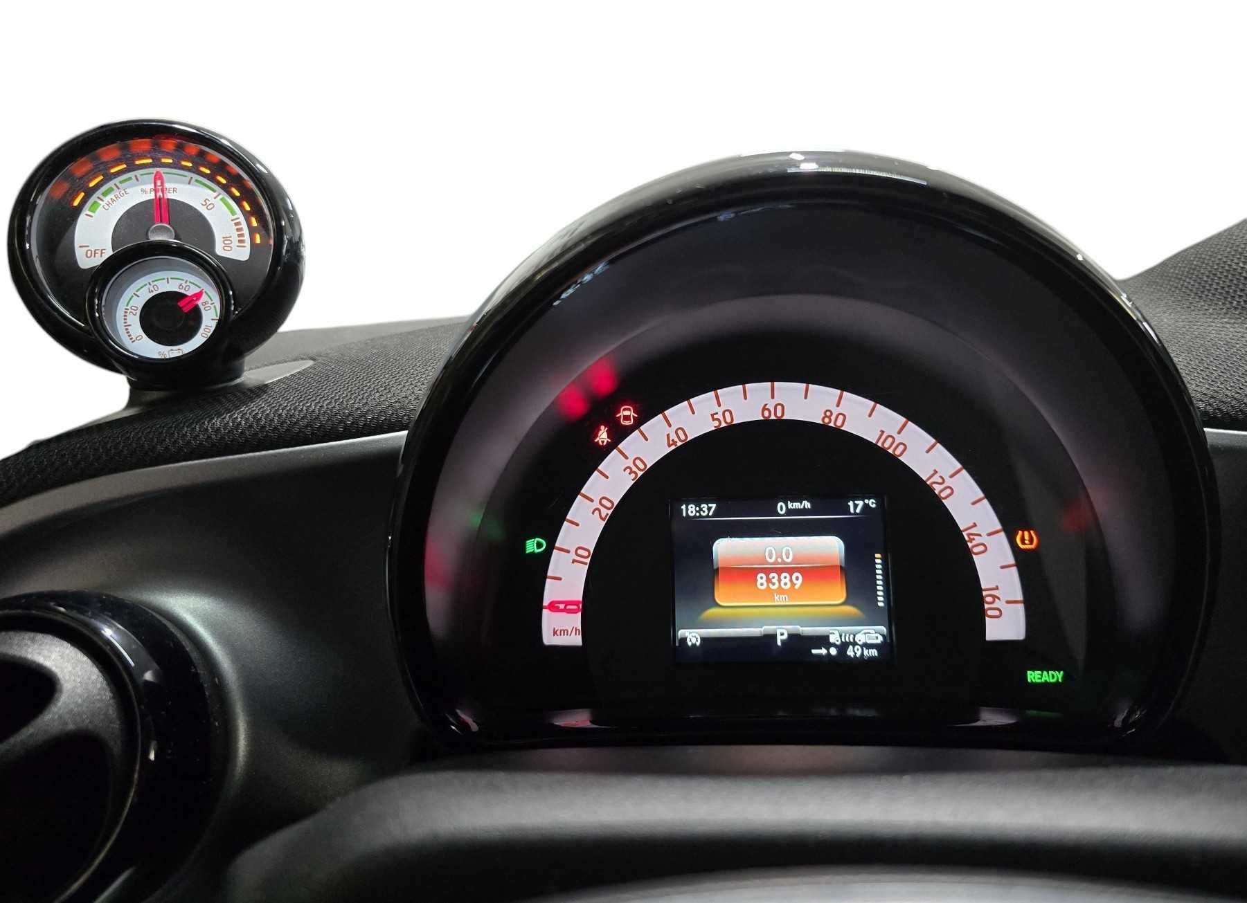 Smart Fortwo Cabrio EQ Passion, 8.000km, 12.2022, COMO NOVO